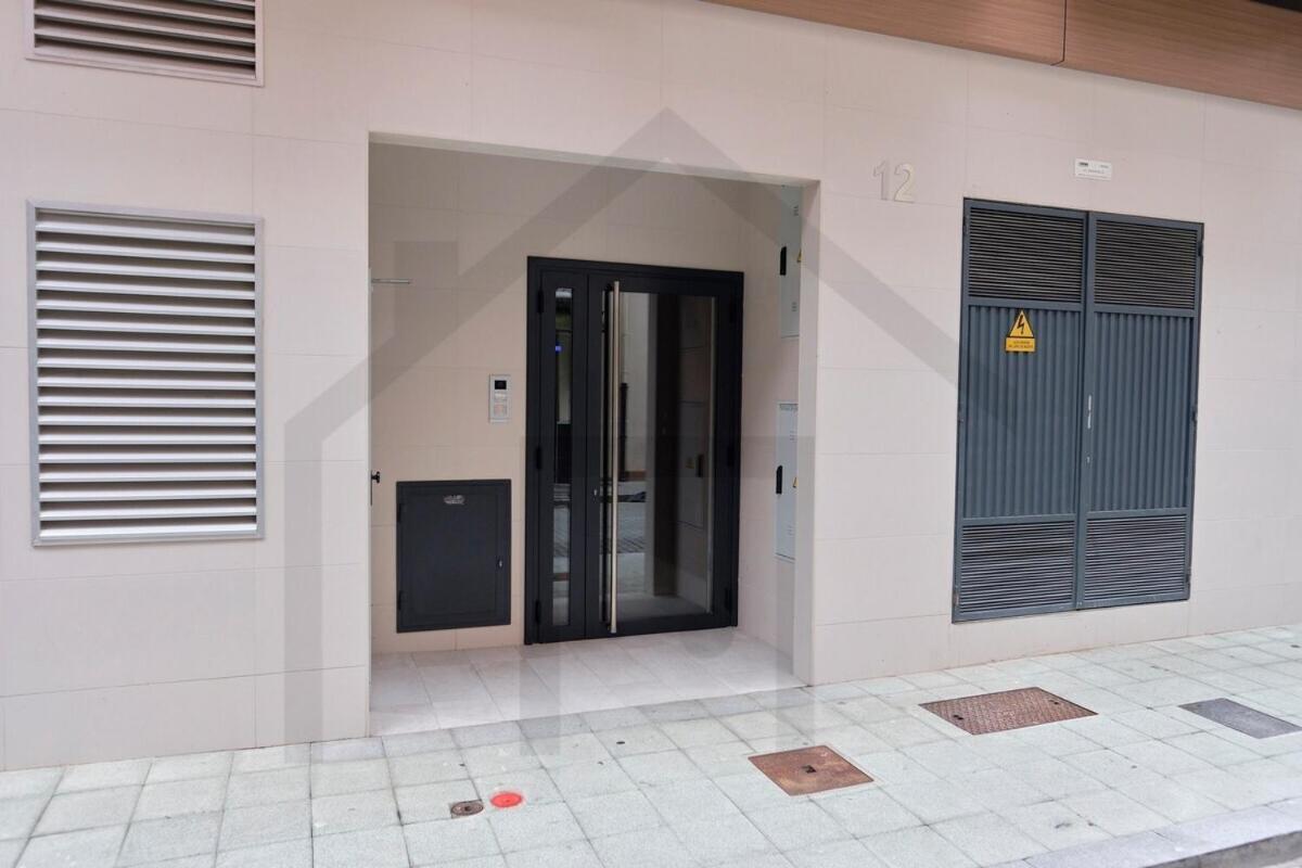 Cervantes - Apartamento A Estrenar Con Parking Gijon Exterior photo